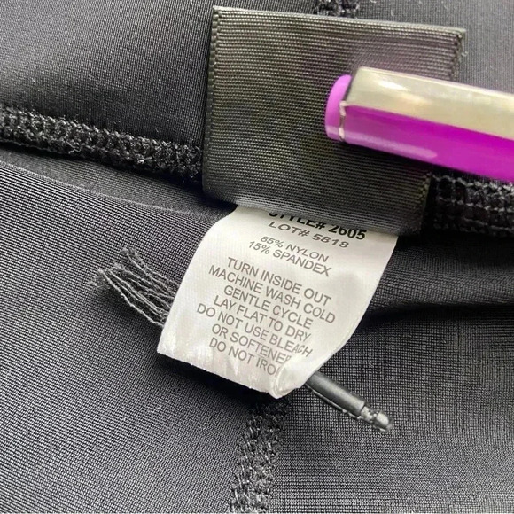 NEW Terez UpLift Bike Shorts in Black Tonal Star Foil size Small - Picture 7 of 10